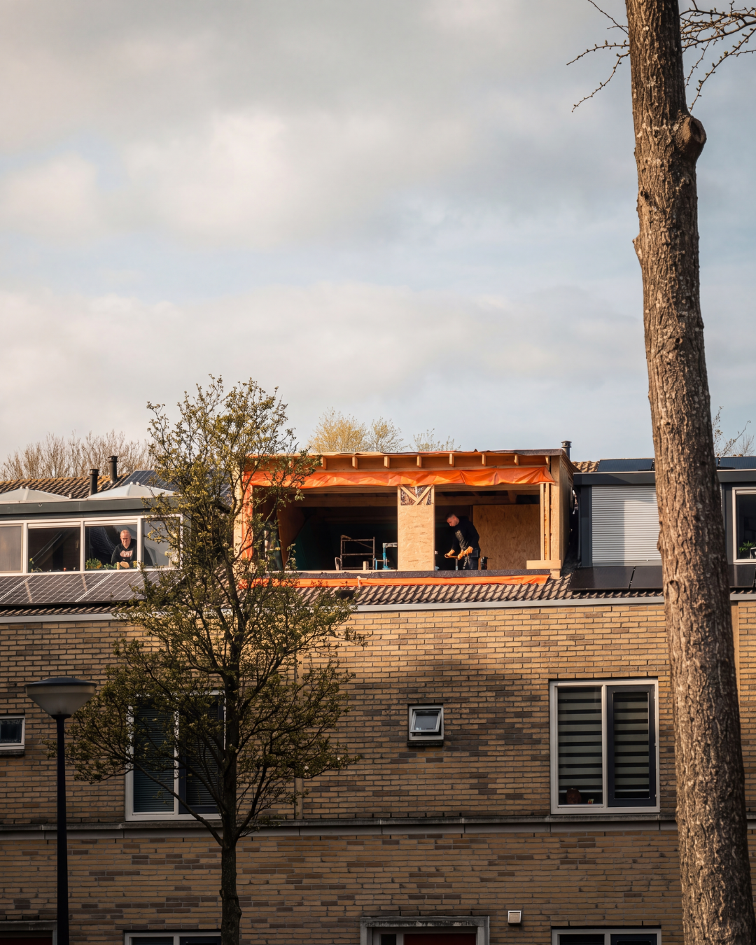 Dakopbouw en uitbreiding aan een bestaande woning